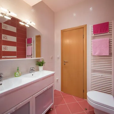 Villa House Maca *
