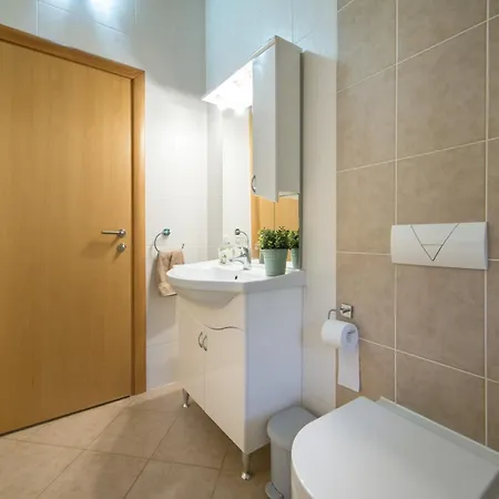 Villa House Maca Grude