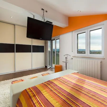 Villa House Maca Grude