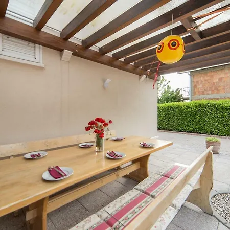 Villa House Maca *